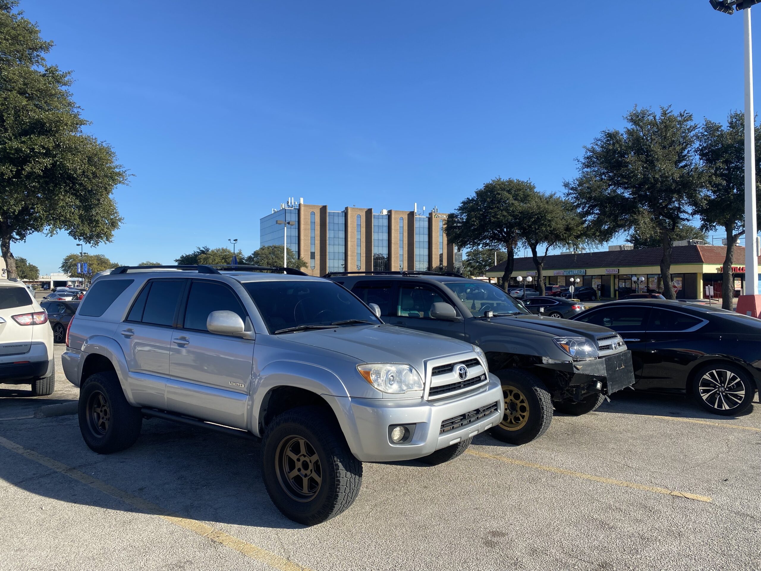 06 Toyota 4Runner V8 Limited – Famous Whip Sales