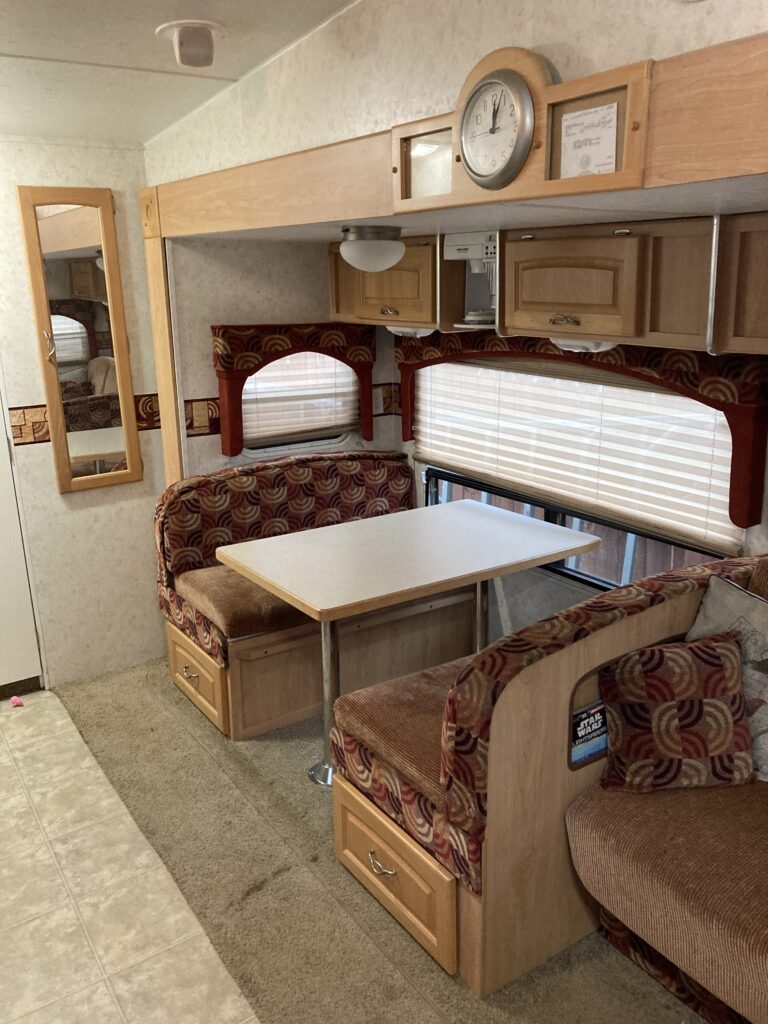 5th Wheel with Bunkhouse Famous Whip Sales