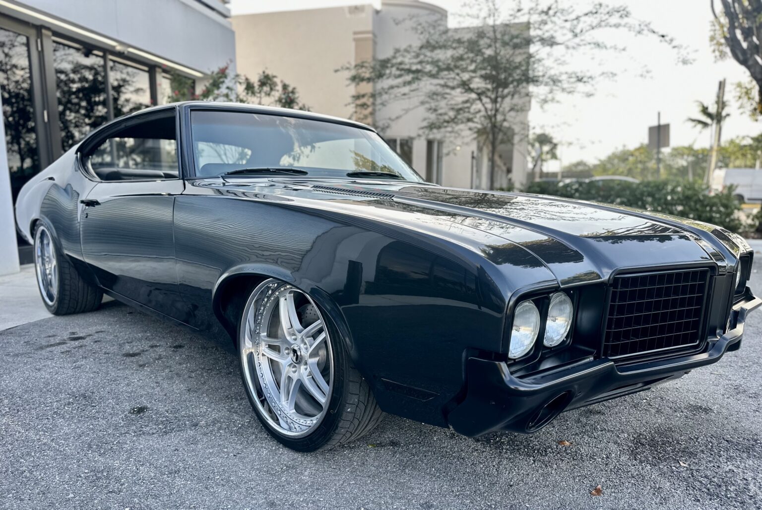 1972 Cutlass Restomod – Famous Whip Sales